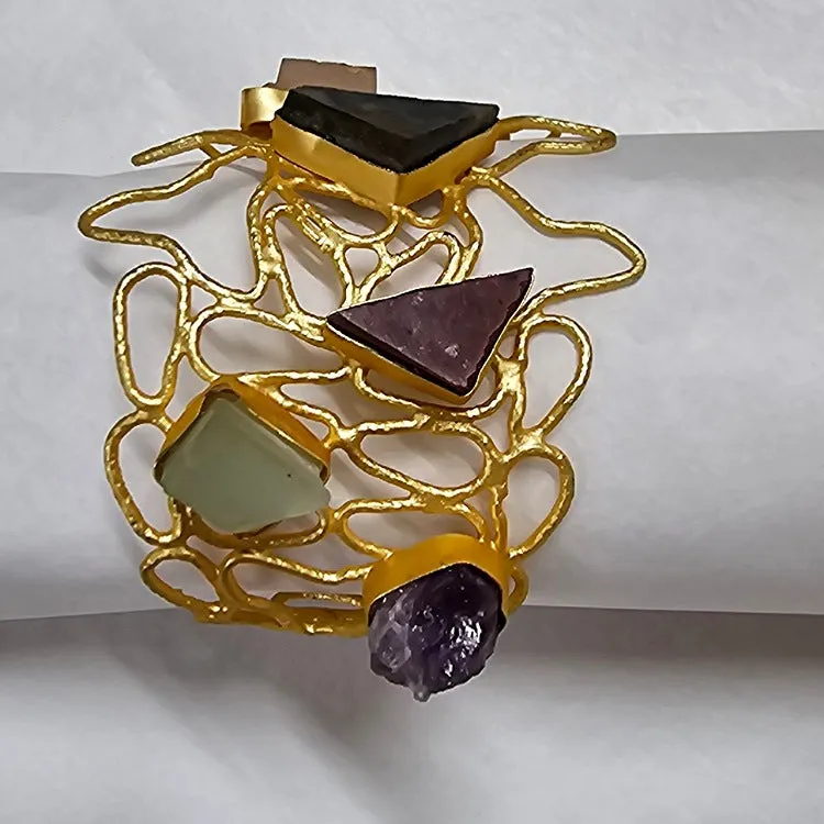 ADJUSTABLE GOLD MESH CUFF WITH STONES