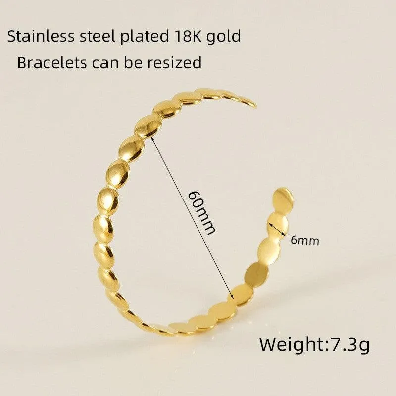 Classic Gold Cuff Bracelet – Timeless Polished Design for Elegant Style