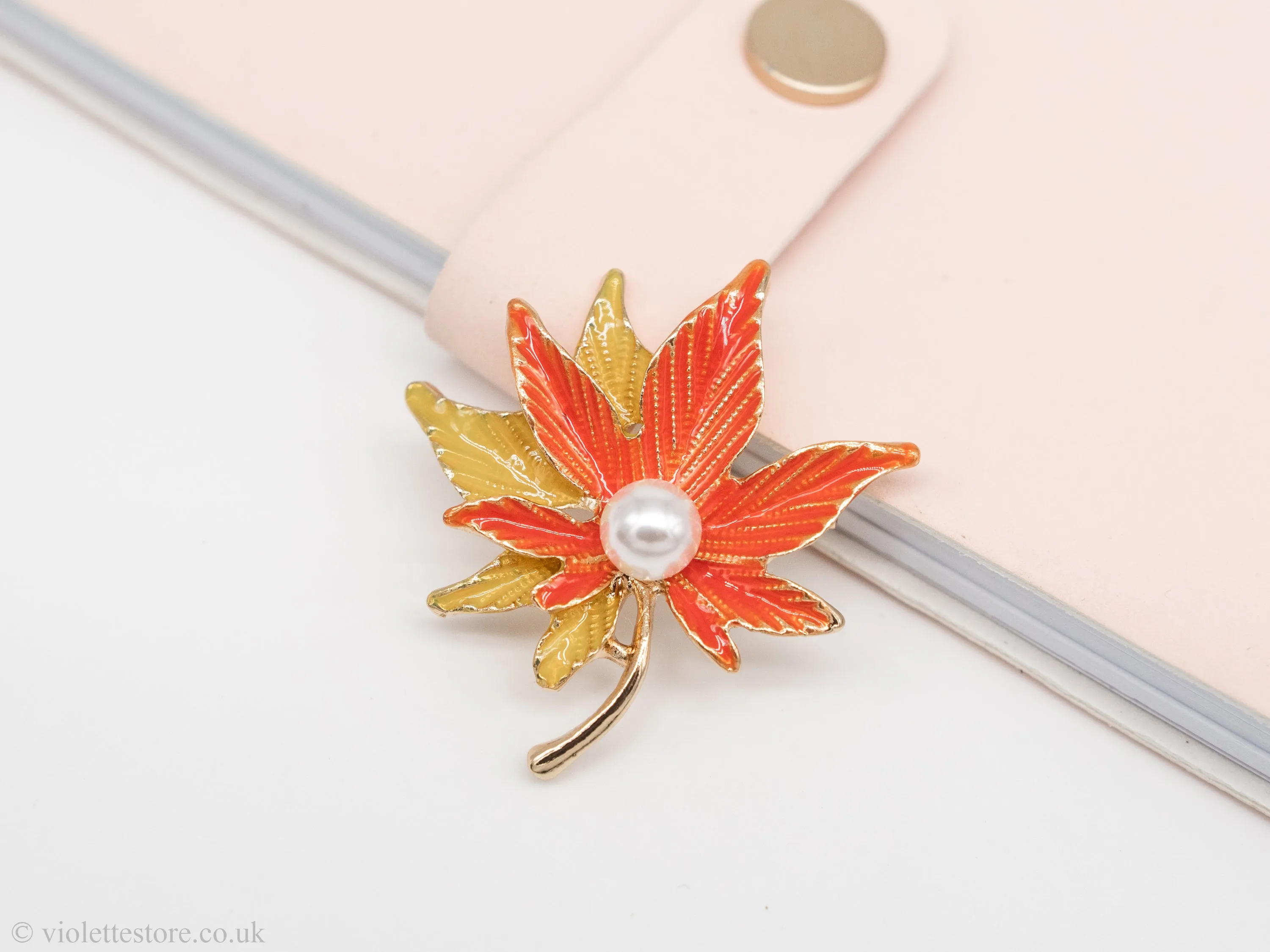 Cute Pearl Leaf Brooch