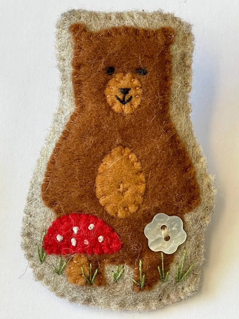 Felt Friends Woodland Brooch Kit - Makes 2 - Bear & Rabbit