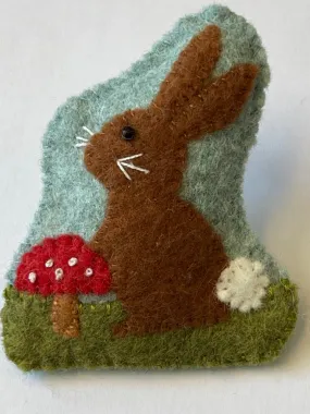 Felt Friends Woodland Brooch Kit - Makes 2 - Bear & Rabbit