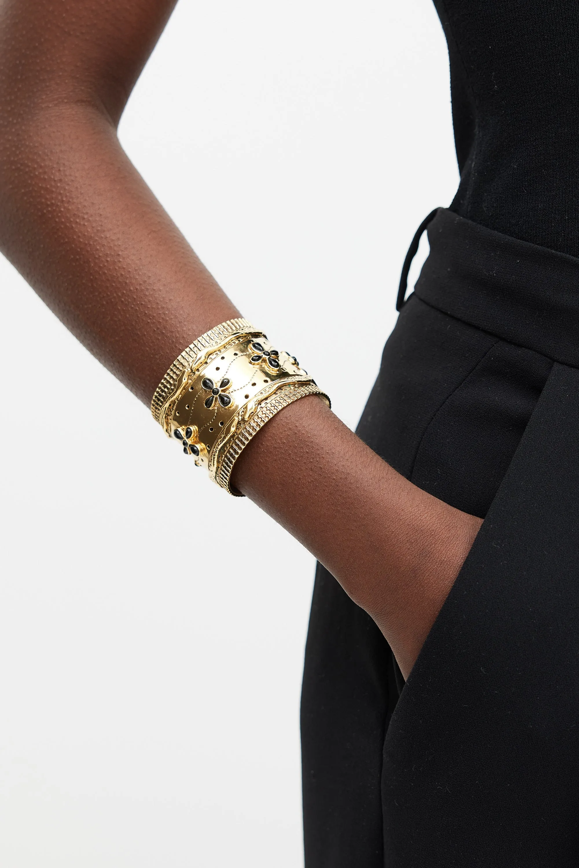 Gold & Black Agate Floral Cheyenne Cuff Bracelet