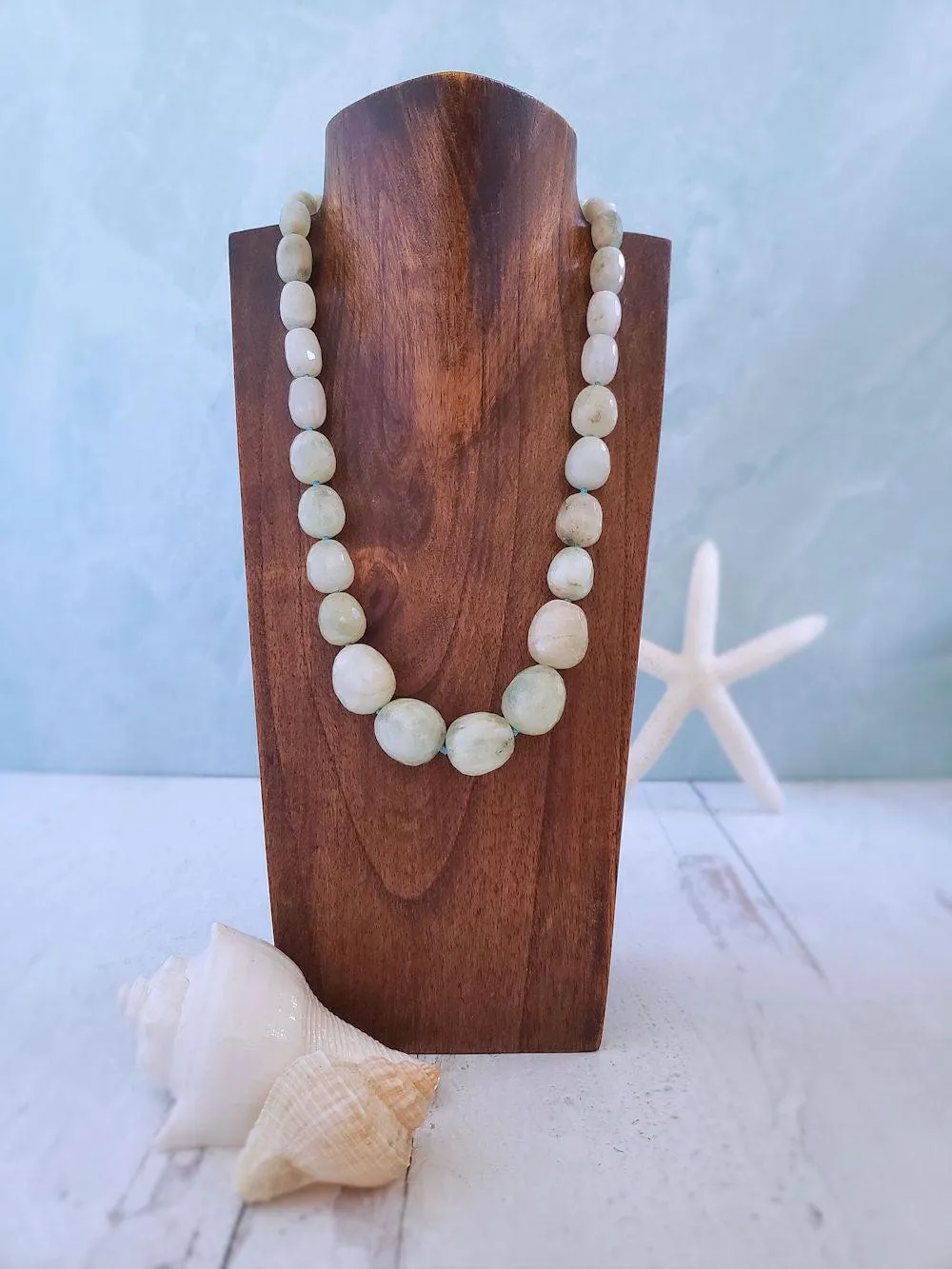 Green Aquamarine Necklace with Barrel Beads