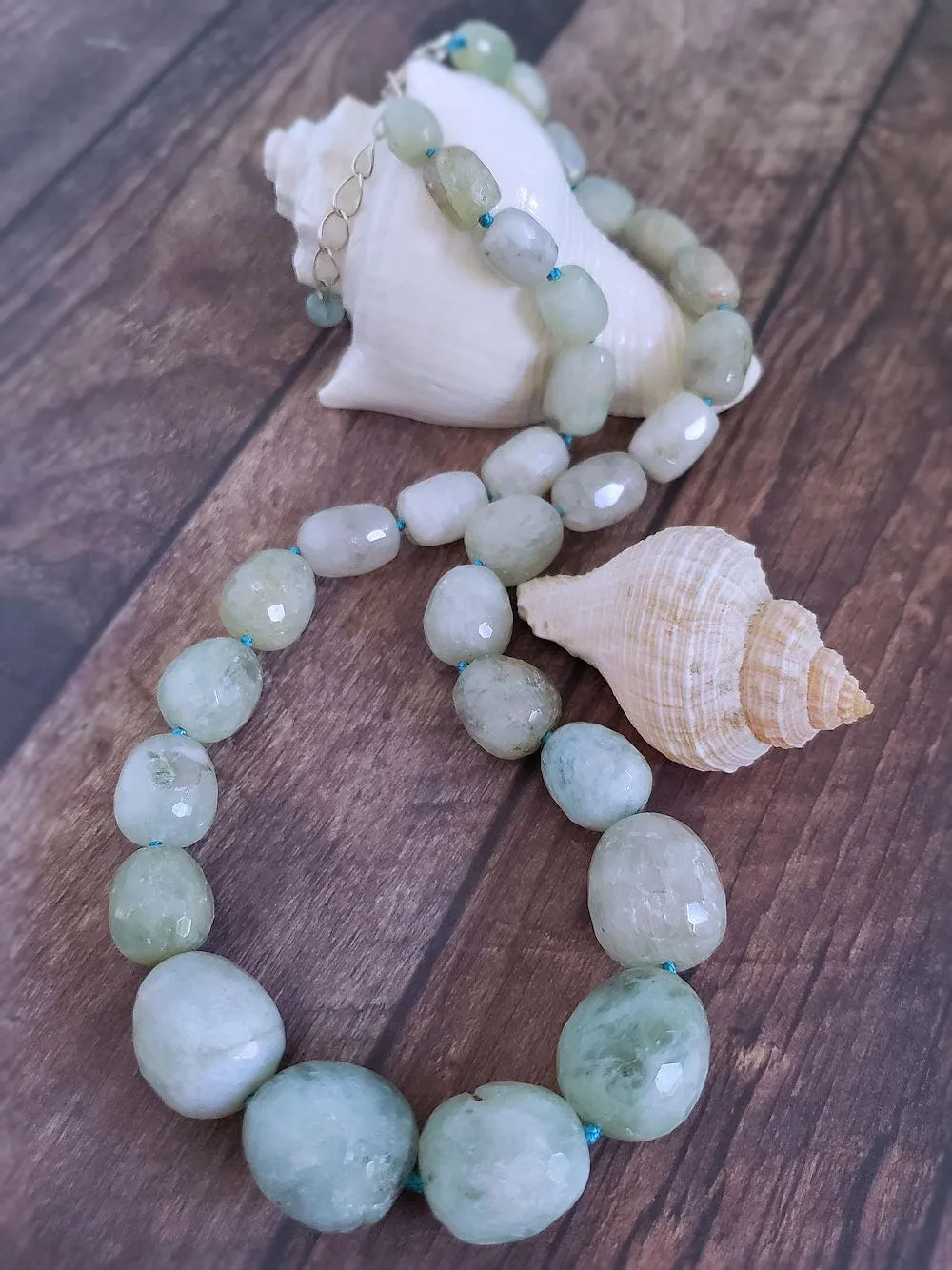 Green Aquamarine Necklace with Barrel Beads