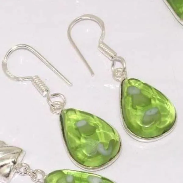 Handmade Green Fancy Glass Stones Silver Plated Necklace & Earring Set