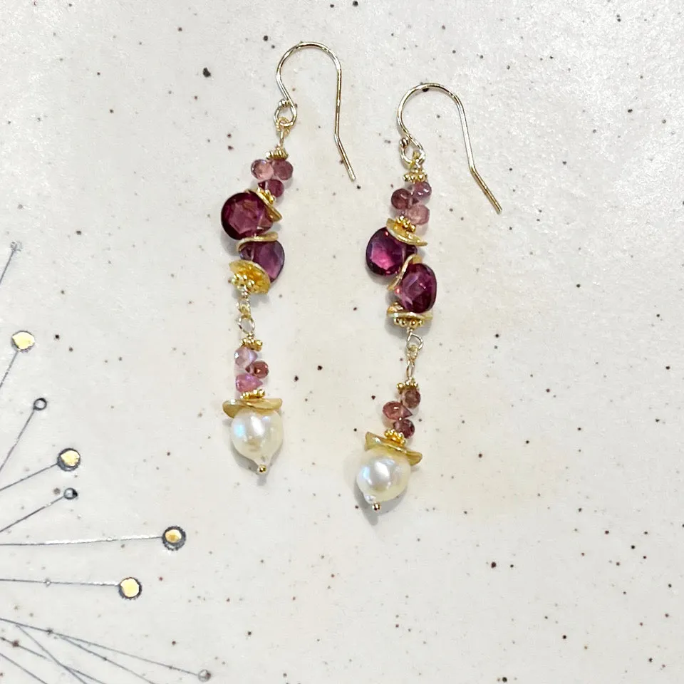 Pink Tour. & Sapphire, Cream Briolettes Pearl  Earring