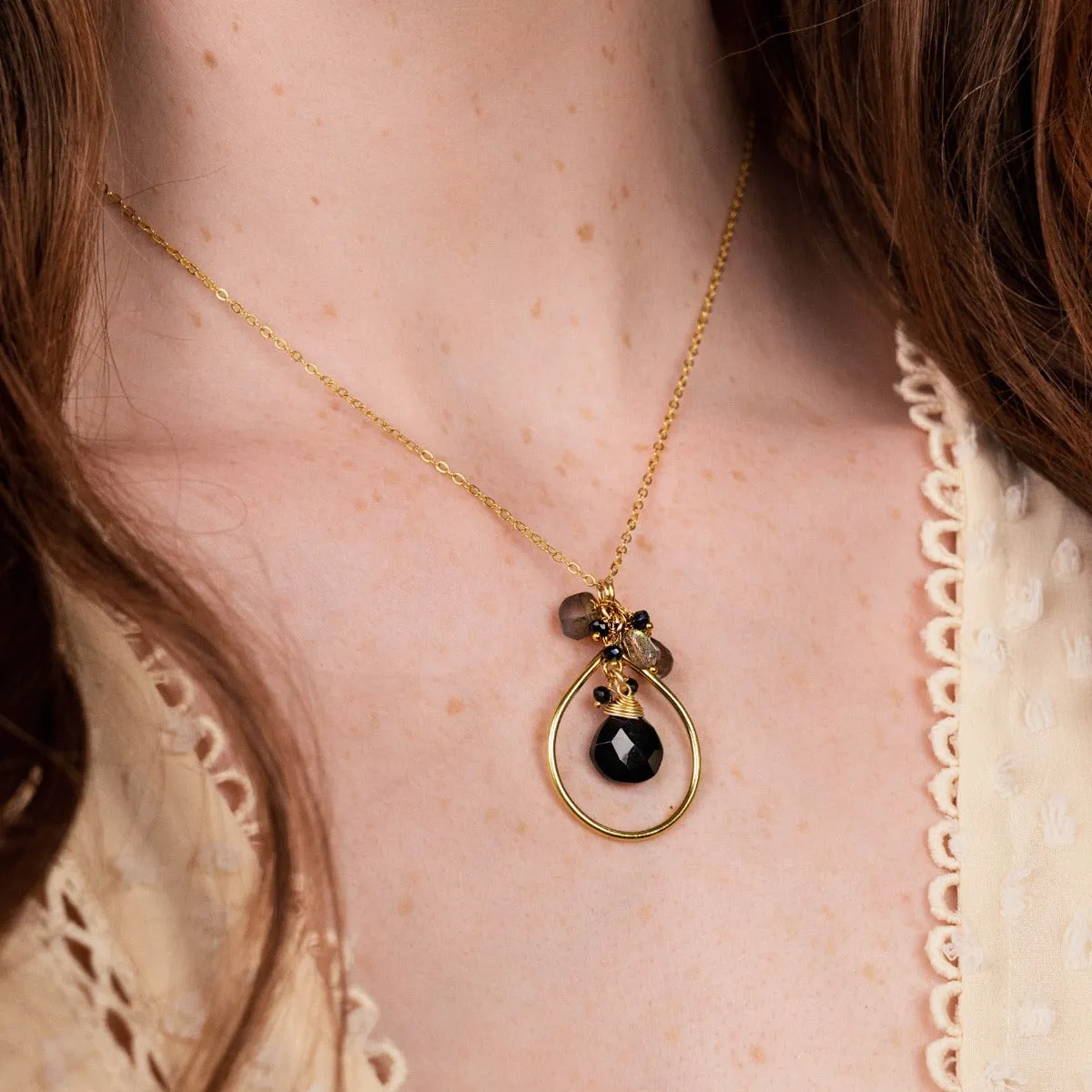 Robin Necklace Black