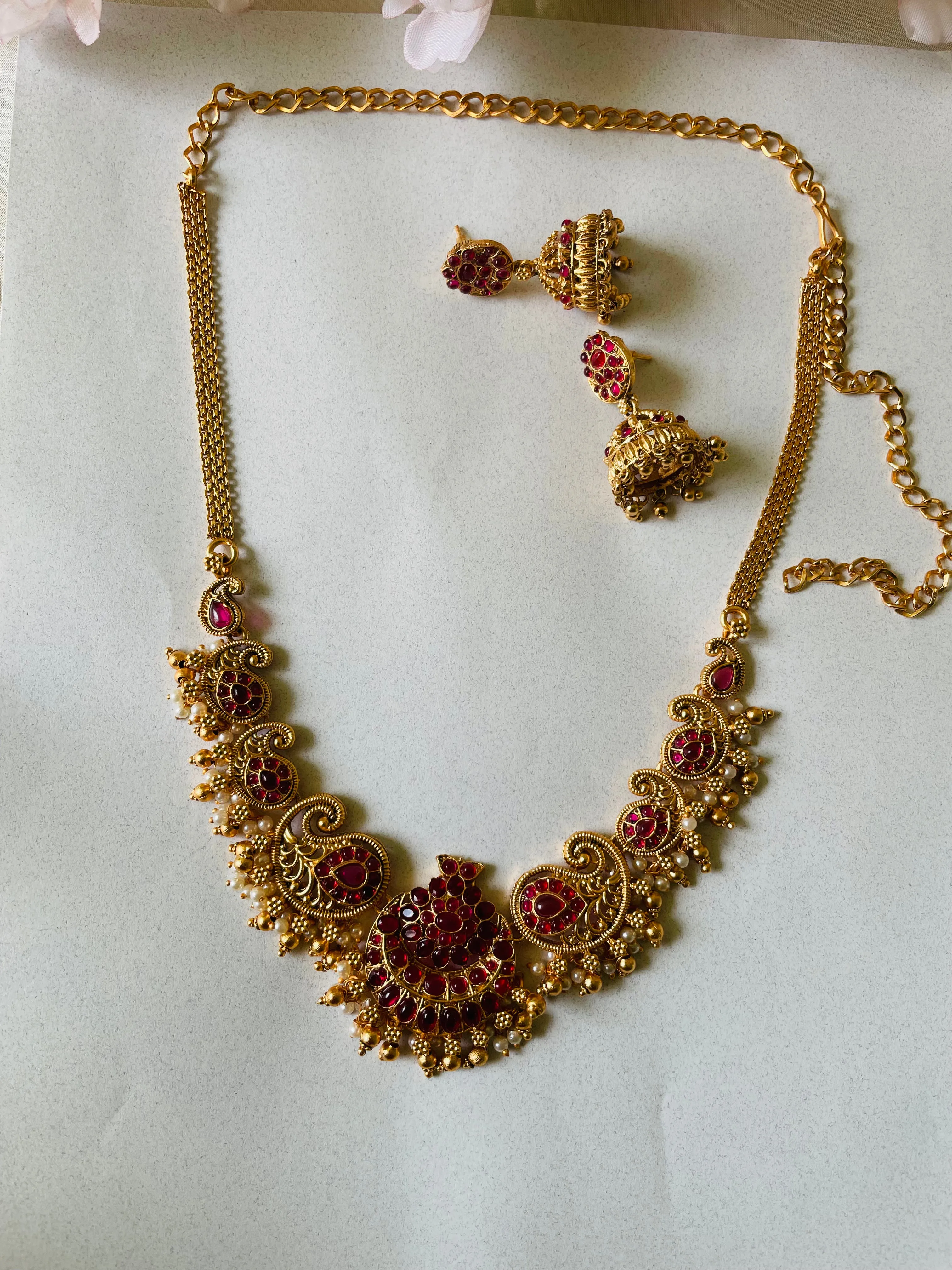 Shanku Ruby stone necklace