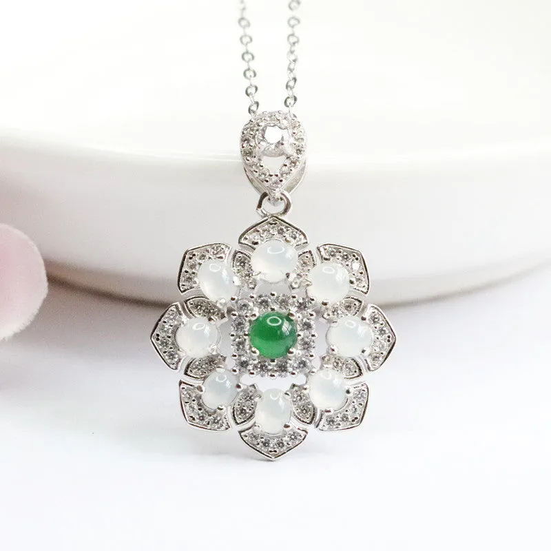 Small Round Beads Flower Pendant Necklace with Ice Emperor Green White Jade