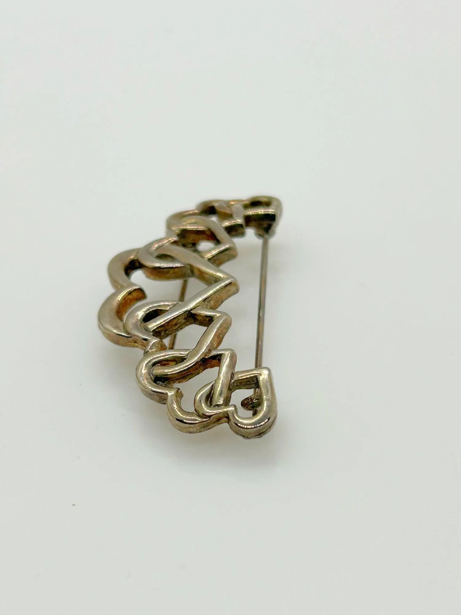 Unusual Vintage Entwined Open Hearts Silver Tone Brooch