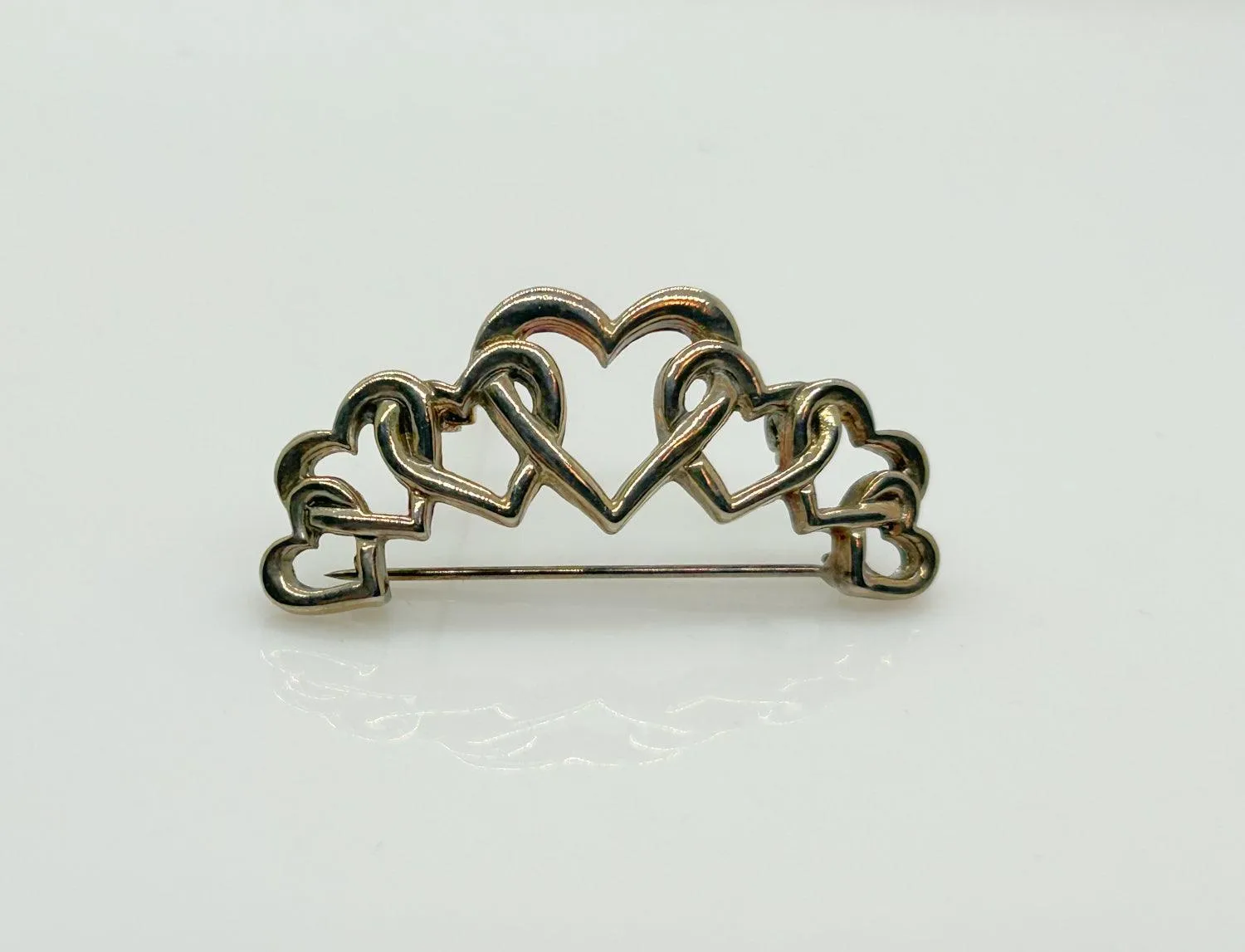 Unusual Vintage Entwined Open Hearts Silver Tone Brooch